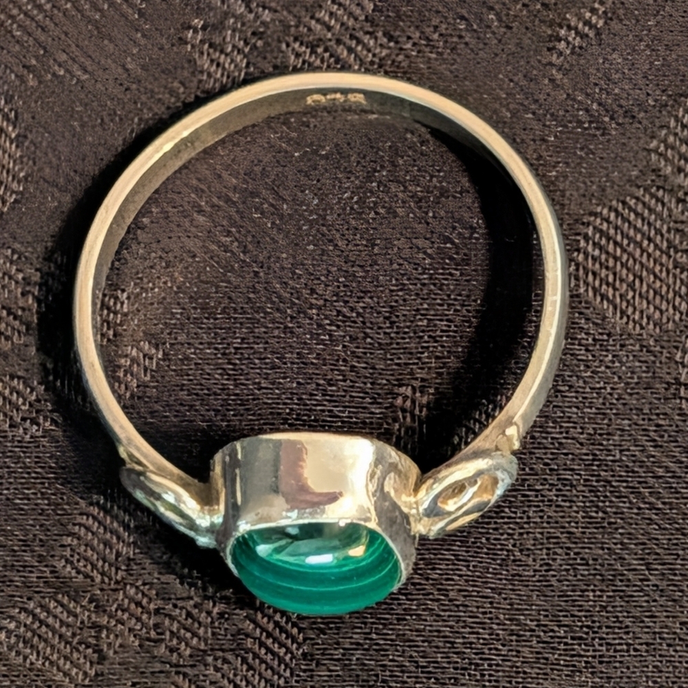 Stunning Solid Sterling Silver Malachite Ring Size 5 - Picture 4 of 9